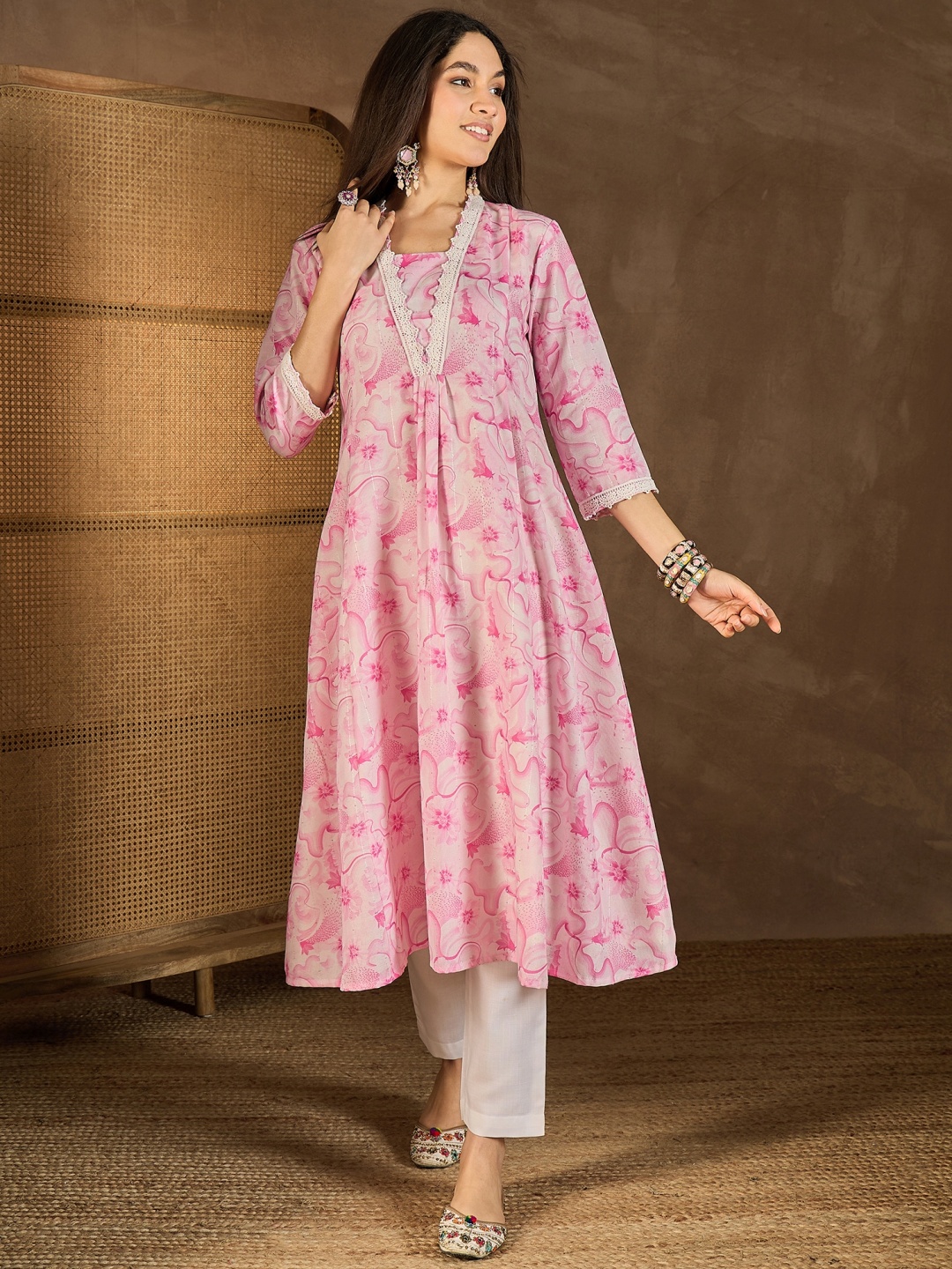 

Inddus Women Floral Printed Pleated Sequinned Kurta with Trousers, Pink