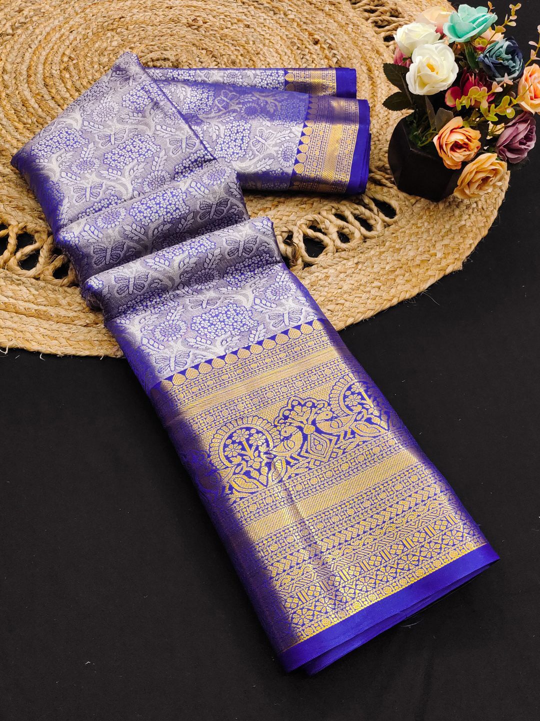 

yourwish Woven Design Zari Pure Silk Kanjeevaram Saree, Blue