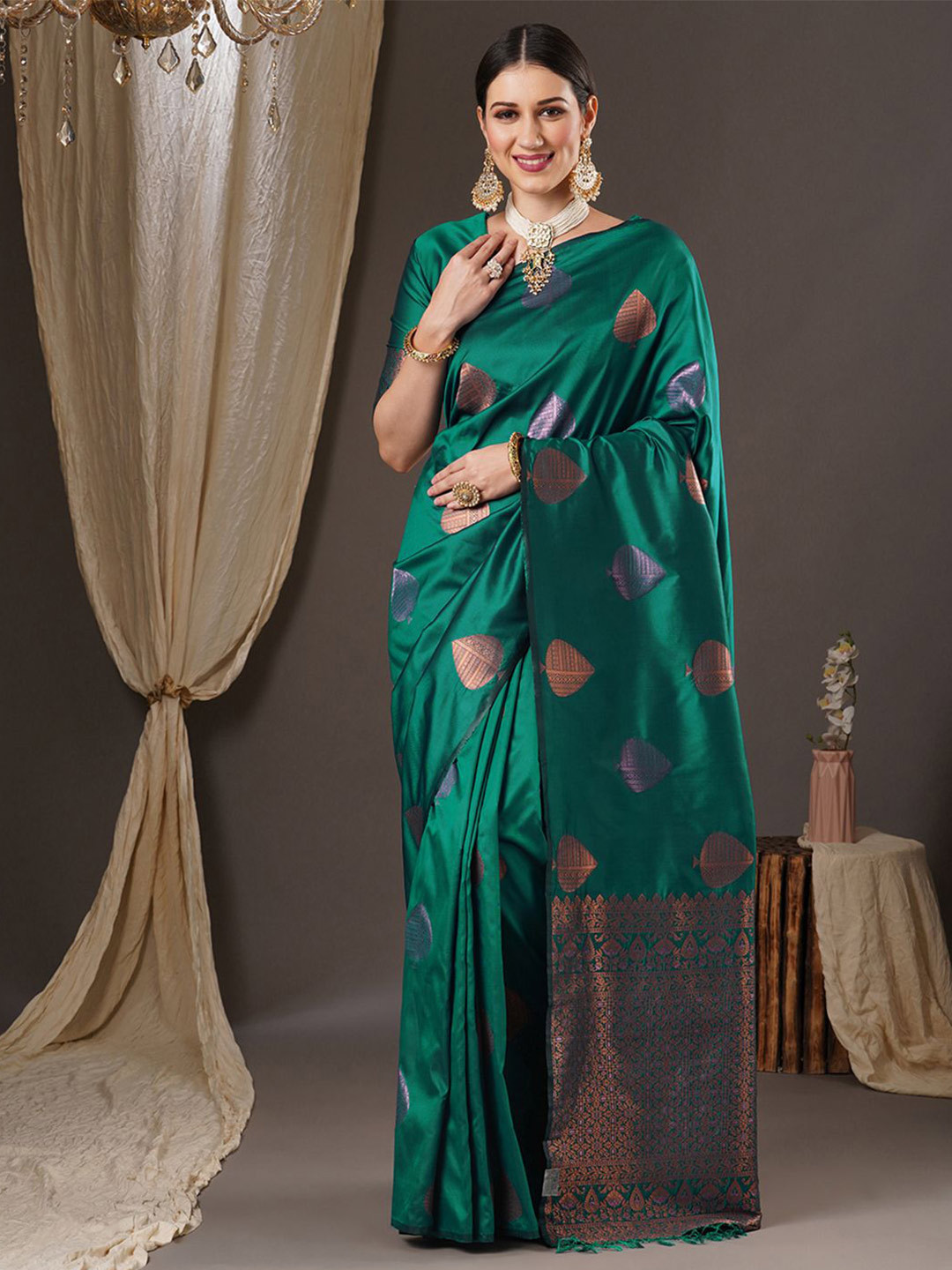 

Mitera Woven Design Zari Silk Blend Banarasi Saree, Teal