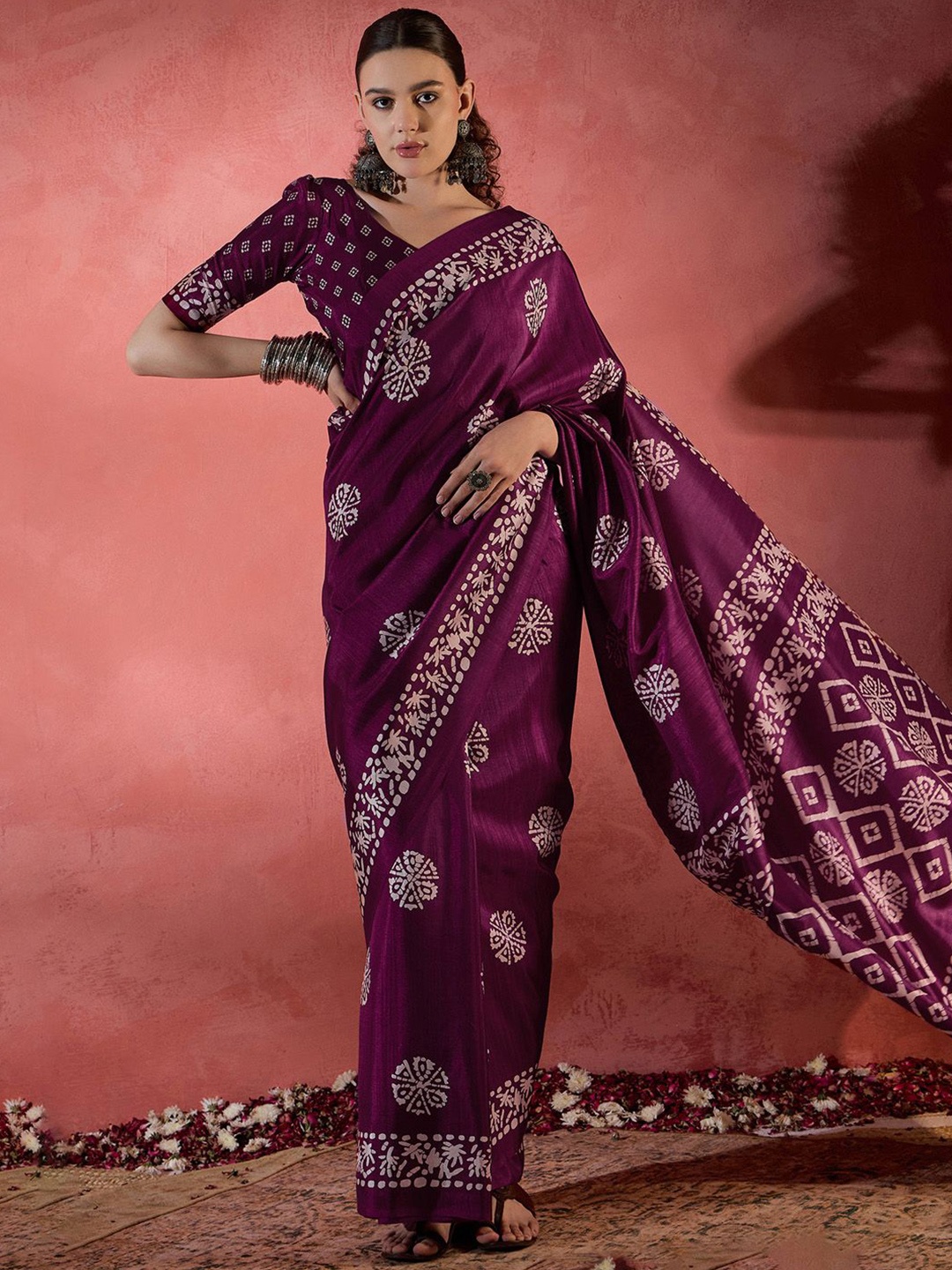 

Mitera Ethnic Motifs Bagru Saree, Magenta