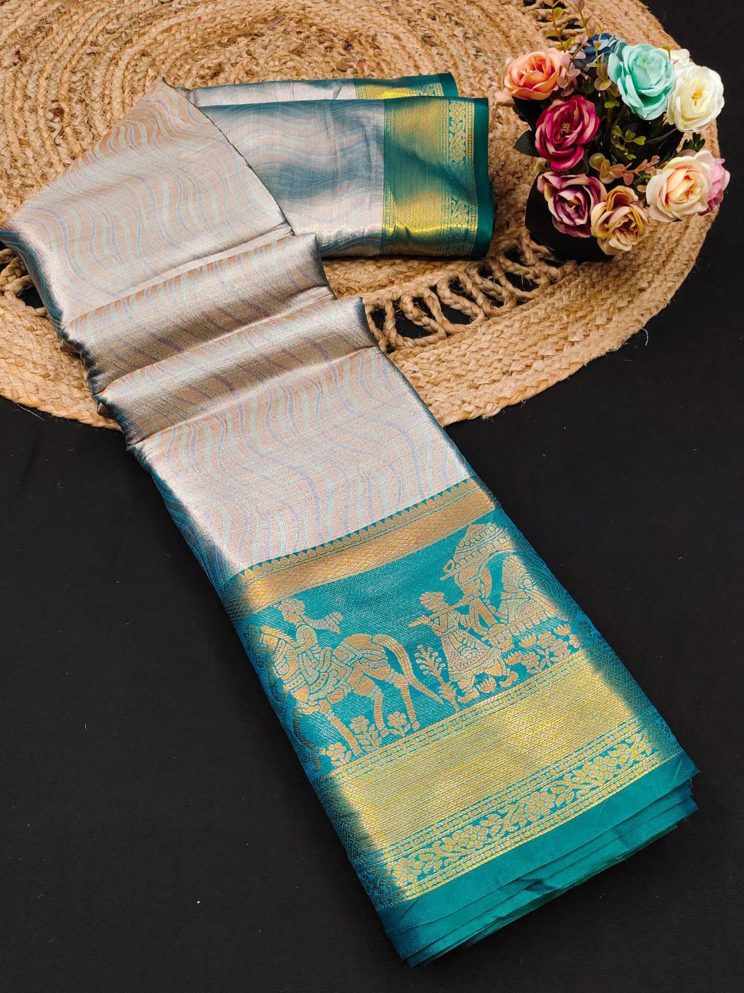 

SILKWEAR Woven Design Zari Pure Silk Kanjeevaram Saree, Teal