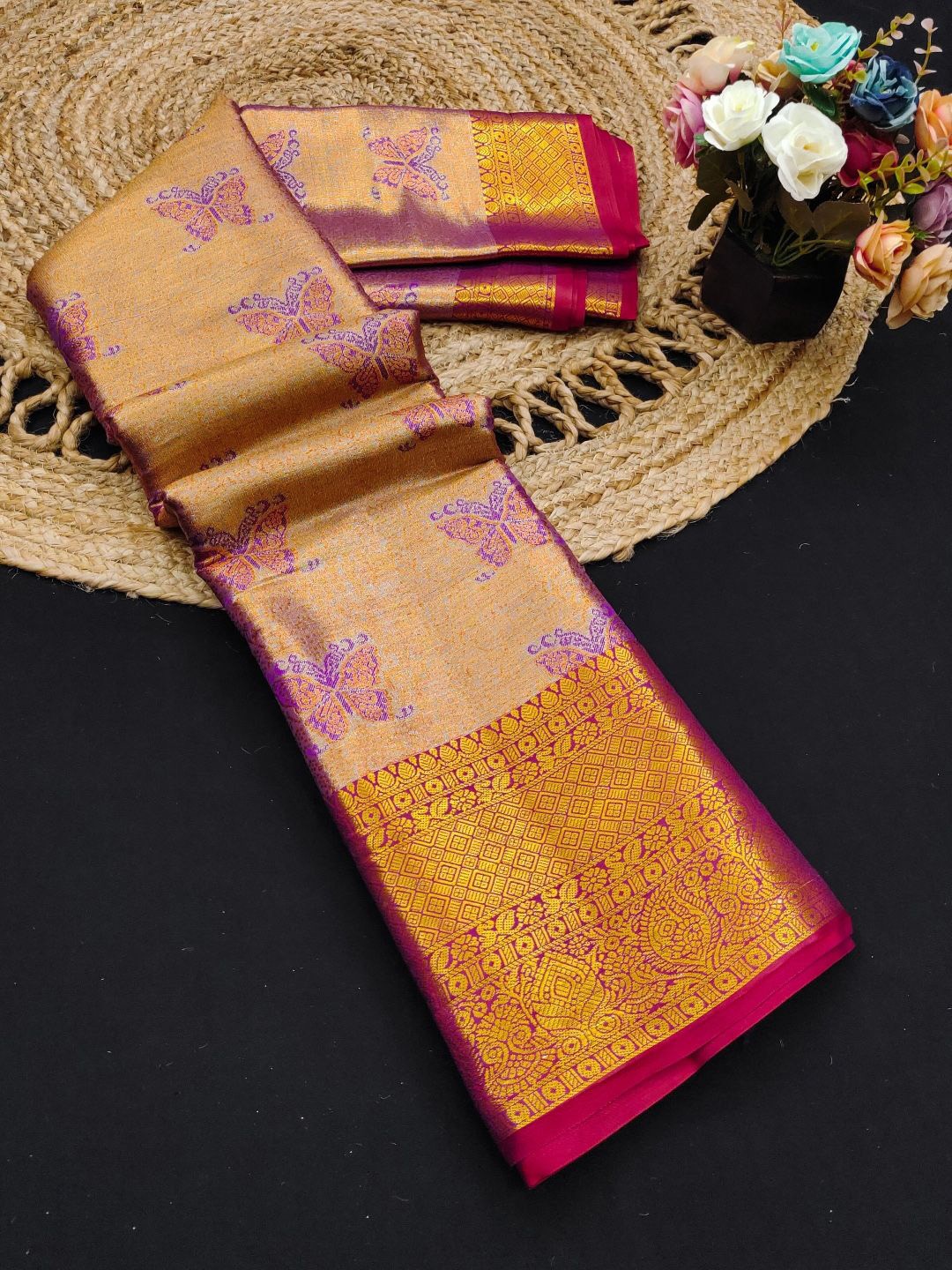 

SILKWEAR Woven Design Zari Pure Silk Kanjeevaram Saree, Purple