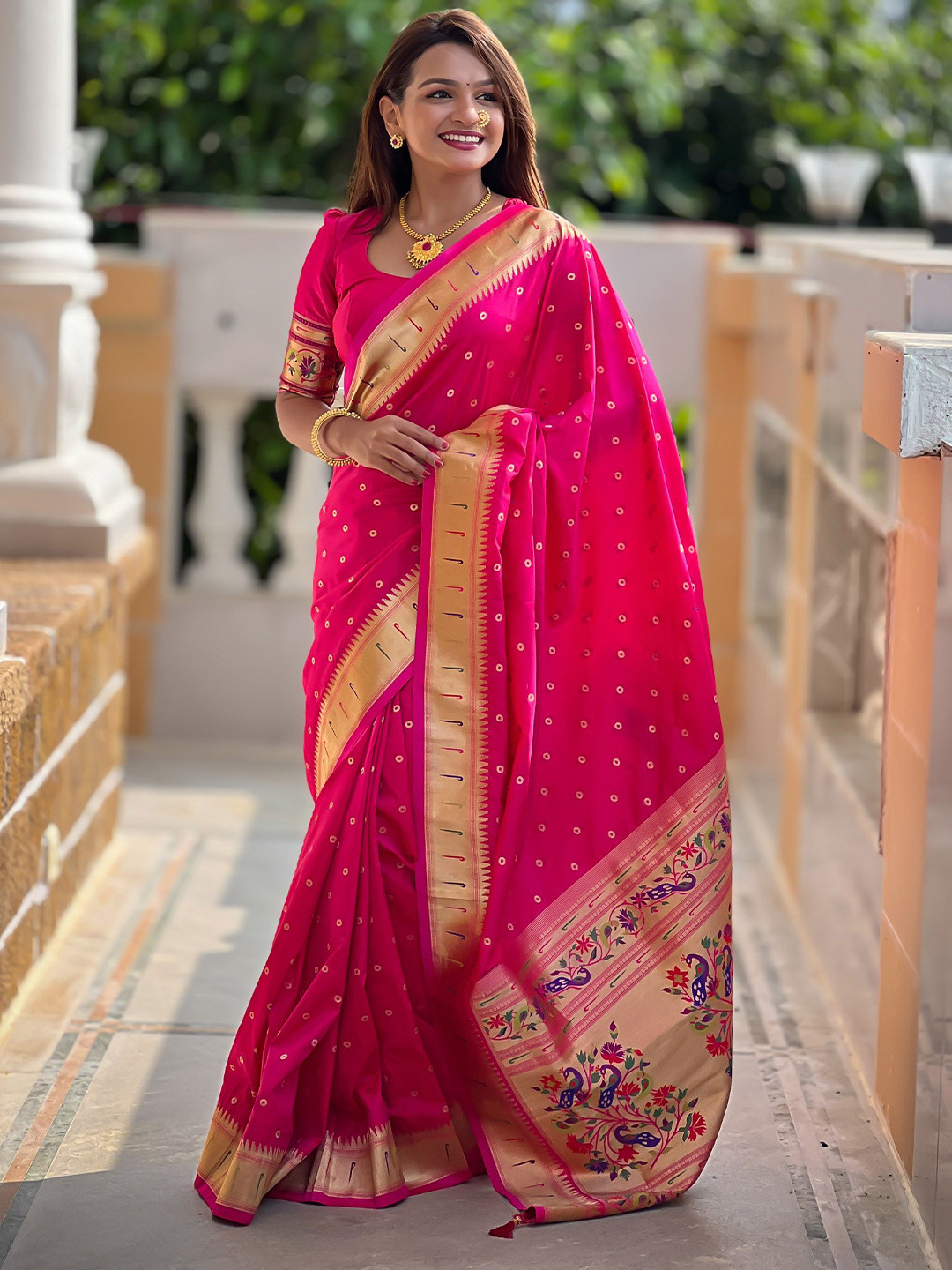 

Ekta Textiles Woven Design Zari Pure Silk Paithani Saree, Pink