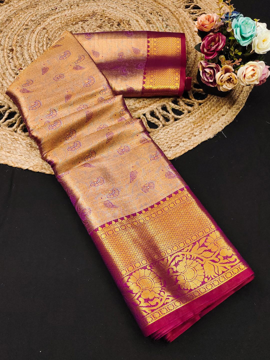 

SILKWEAR Ethnic Motifs Zari Pure Silk Kanjeevaram Saree, Purple