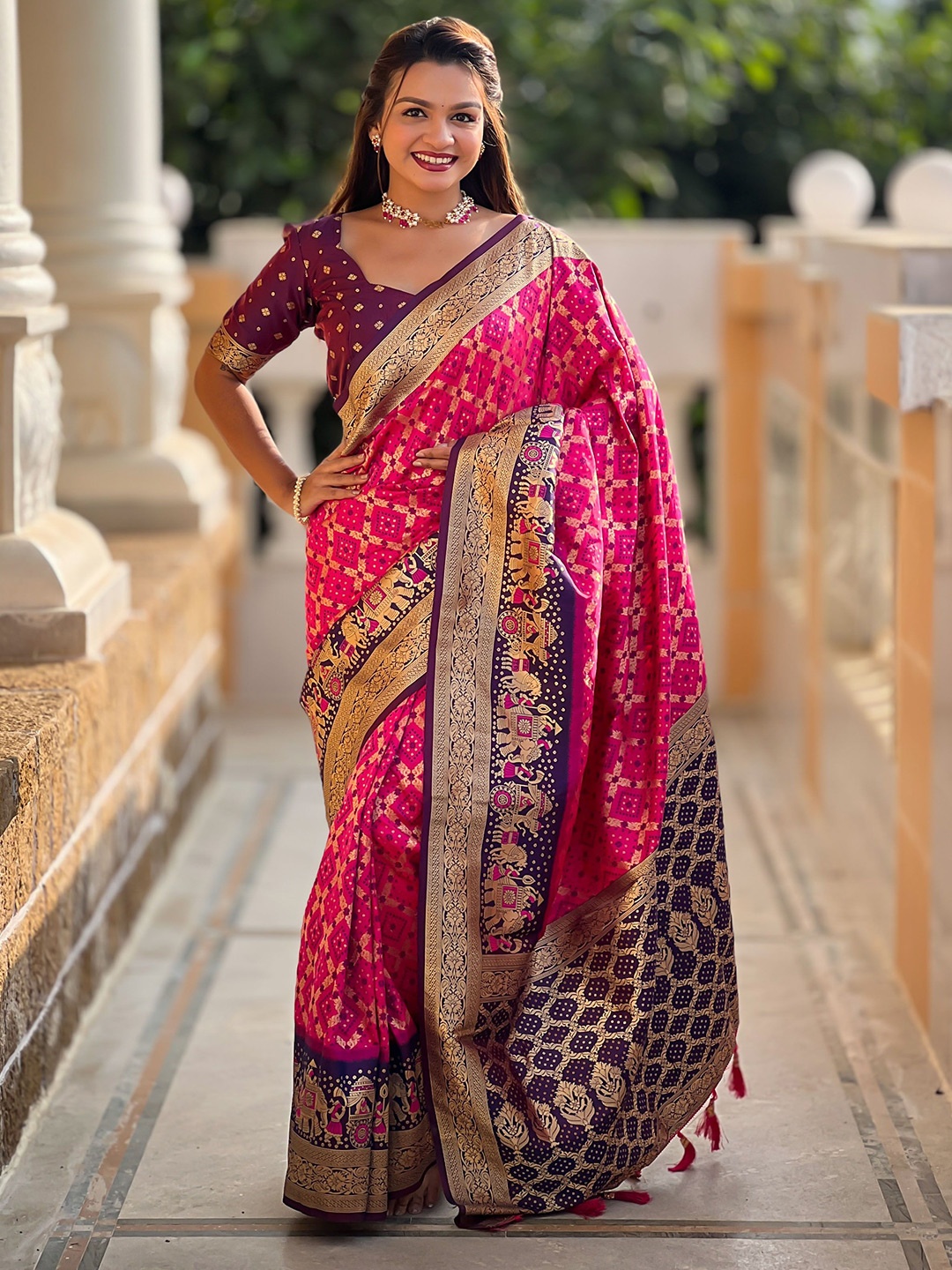 

Ekta Textiles Woven Design Zari Pure Silk Banarasi Saree, Pink