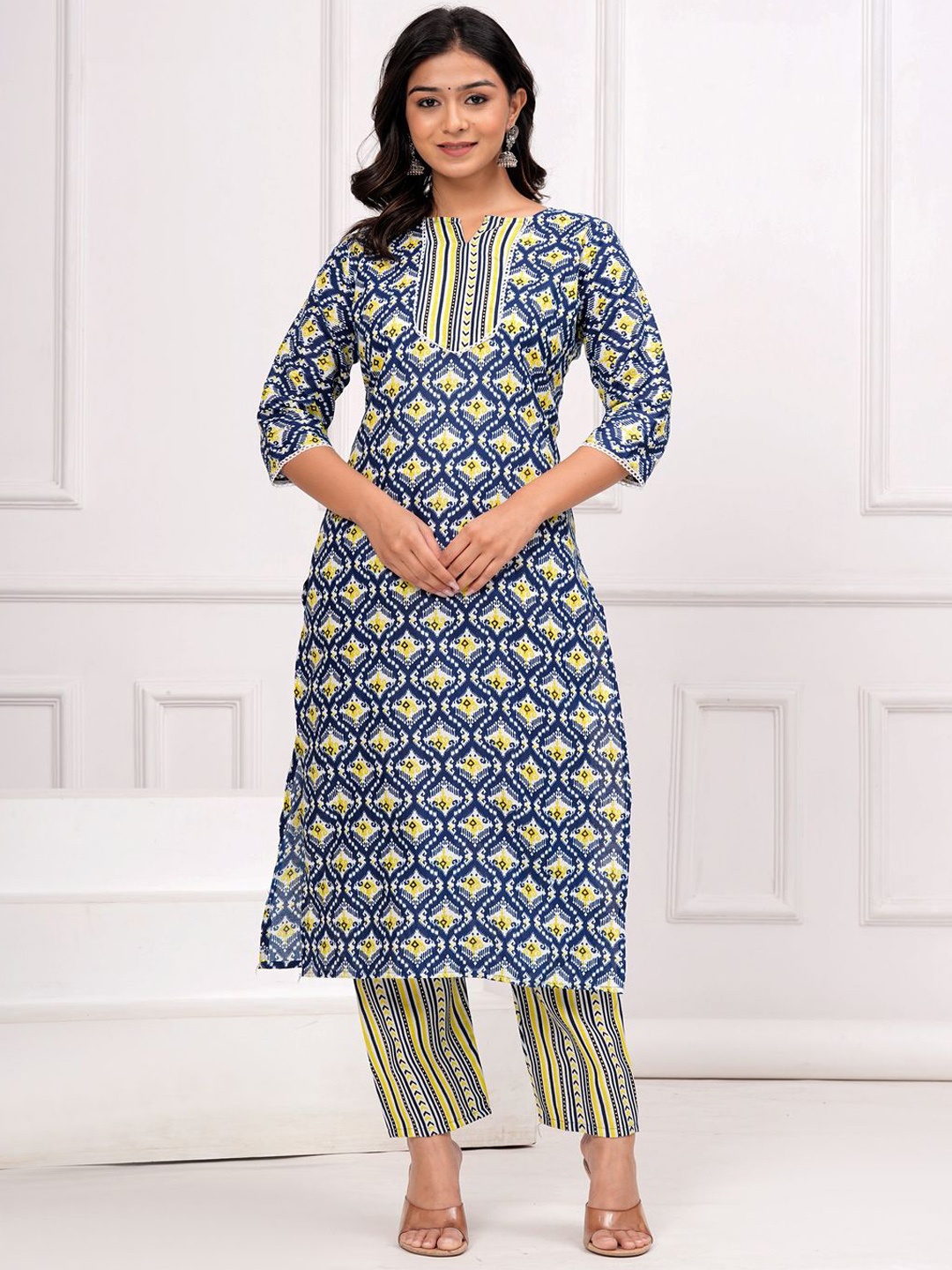 

Moda Rapido Women Printed Regular Kurta with Trousers, Blue