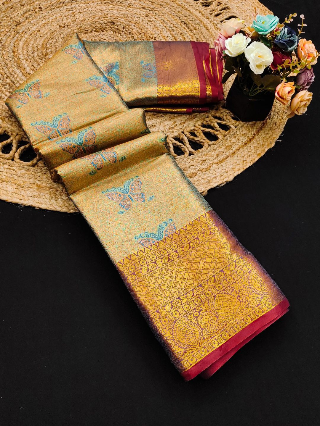 

SILKWEAR Woven Design Zari Pure Silk Kanjeevaram Saree, Teal