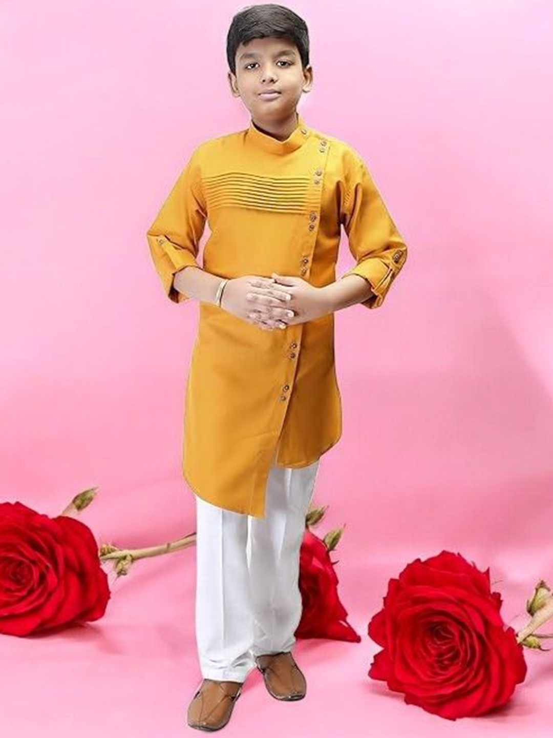 

Qtsy Boys Regular Phulkari Pure Cotton Kurta with Pyjamas, Yellow