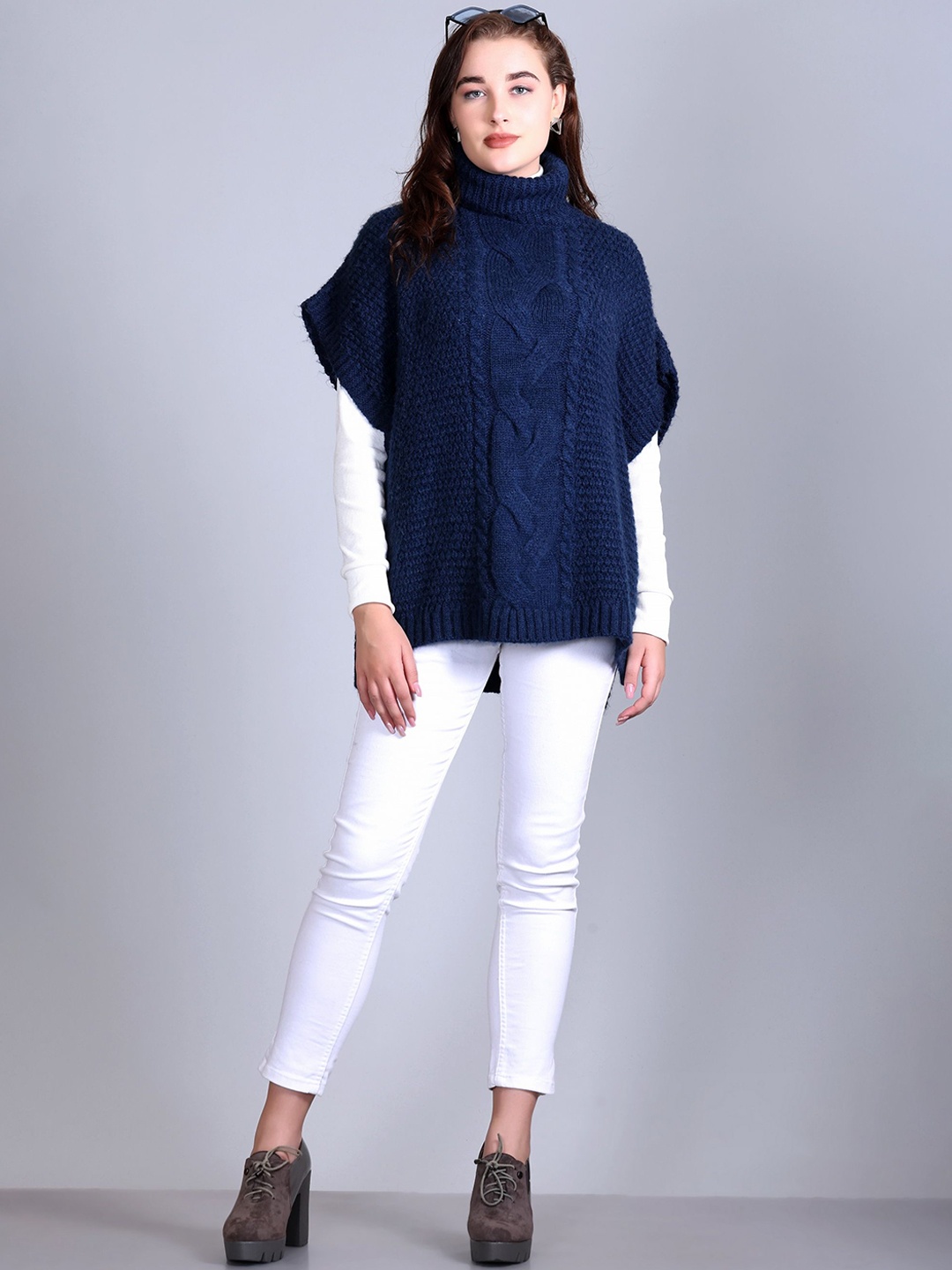 

513 Women Woollen Poncho, Navy blue