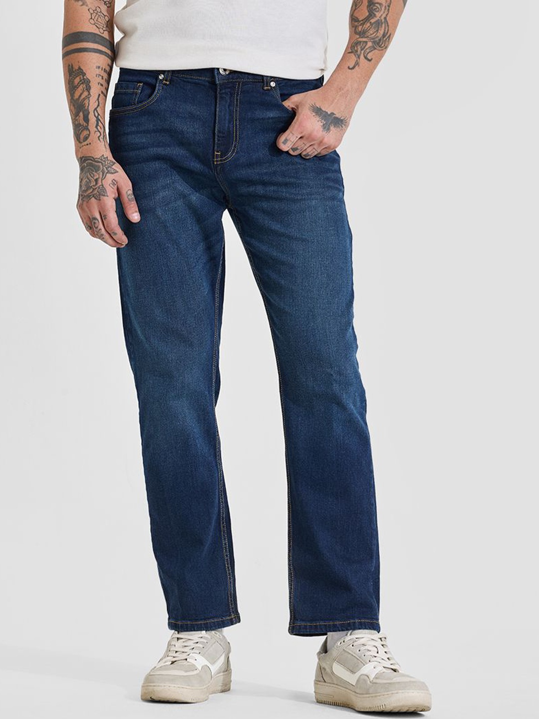 

Snitch Men Slim Fit Light Fade Stretchable Snitch Dark Indigo Blue Mid-Rise Slim Fit Jeans