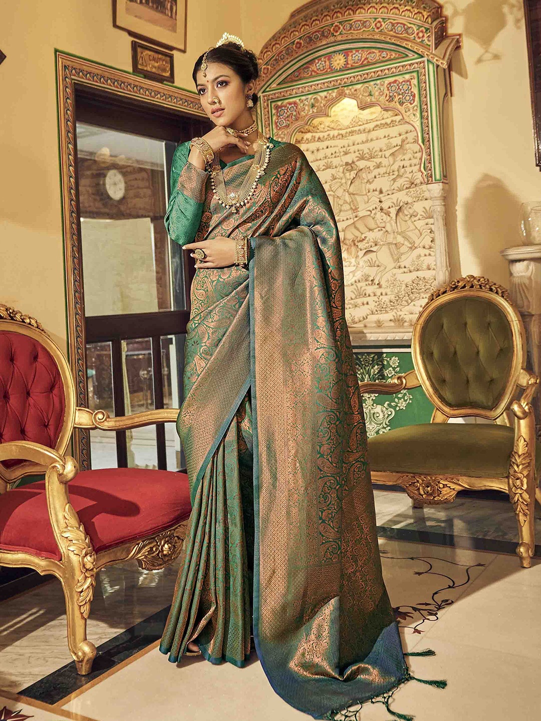 

KIMISHA Woven Design Zari Silk Blend Kanjeevaram Saree, Green