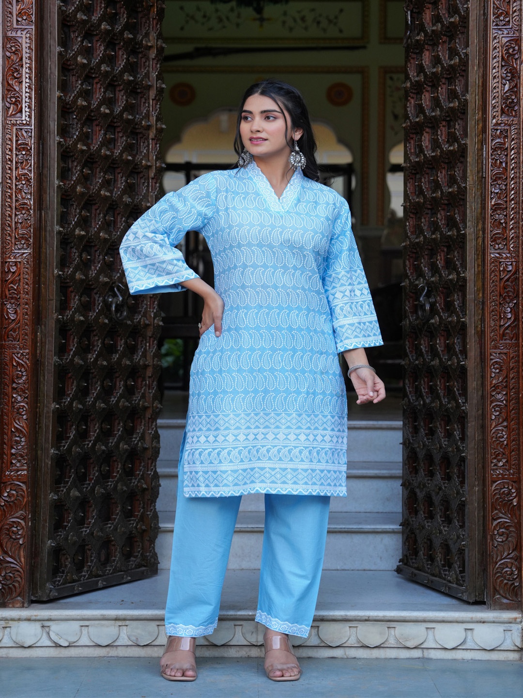 

SINGNI Women Paisley Printed Regular Pure Cotton Kurti with Palazzos, Blue