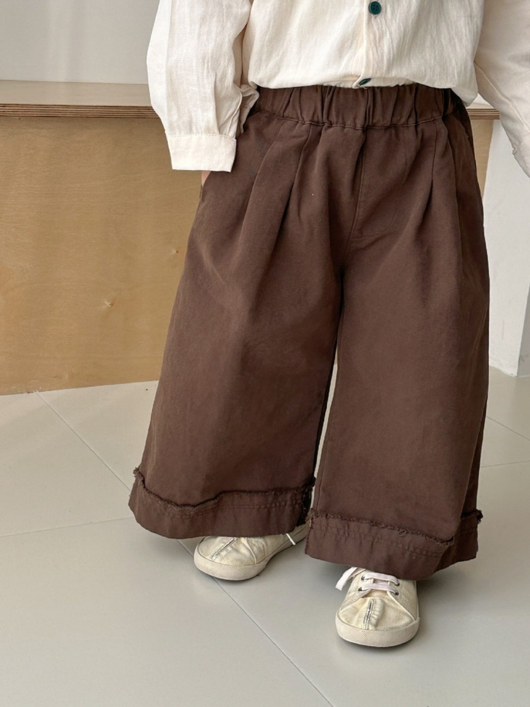 

LULU & SKY Girls Loose Fit Trousers, Brown