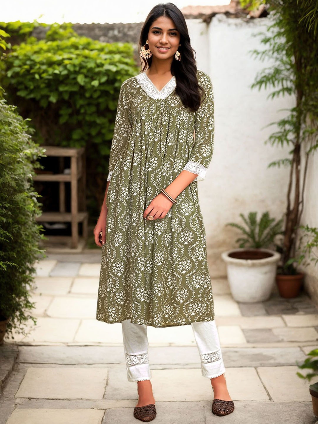 

Anouk Women Ethnic Motifs Printed Pleated Pure Cotton Kurta with Trousers, Green