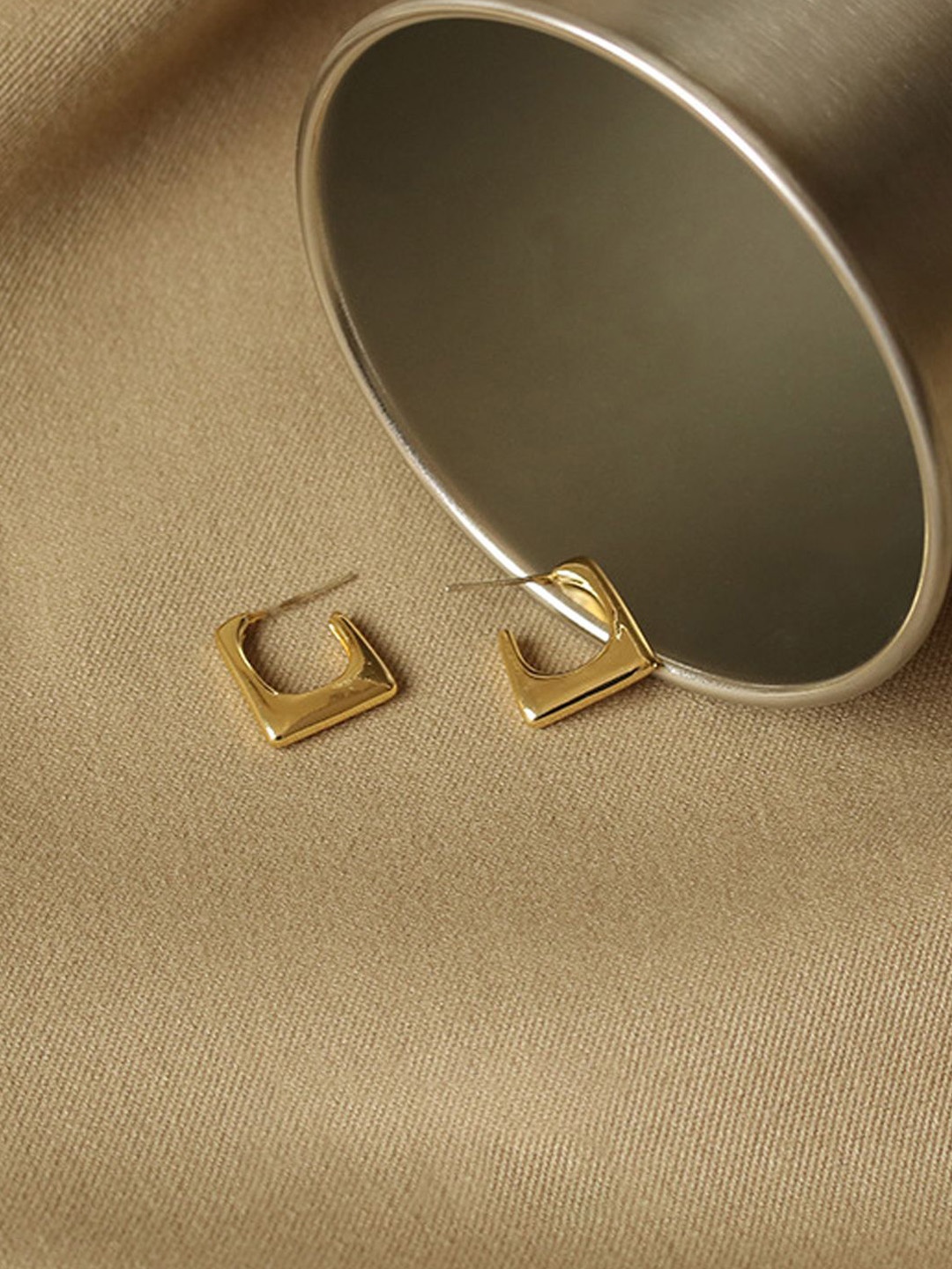 

KRENOZ Gold-Plated Stainless Steel Open Square Shaped Hoop Earrings