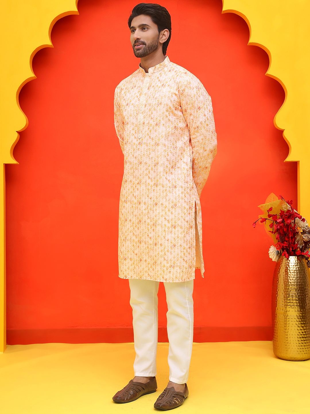 

Jompers Men Embroidered Regular Sequinned Kurta with Pyjamas, Orange