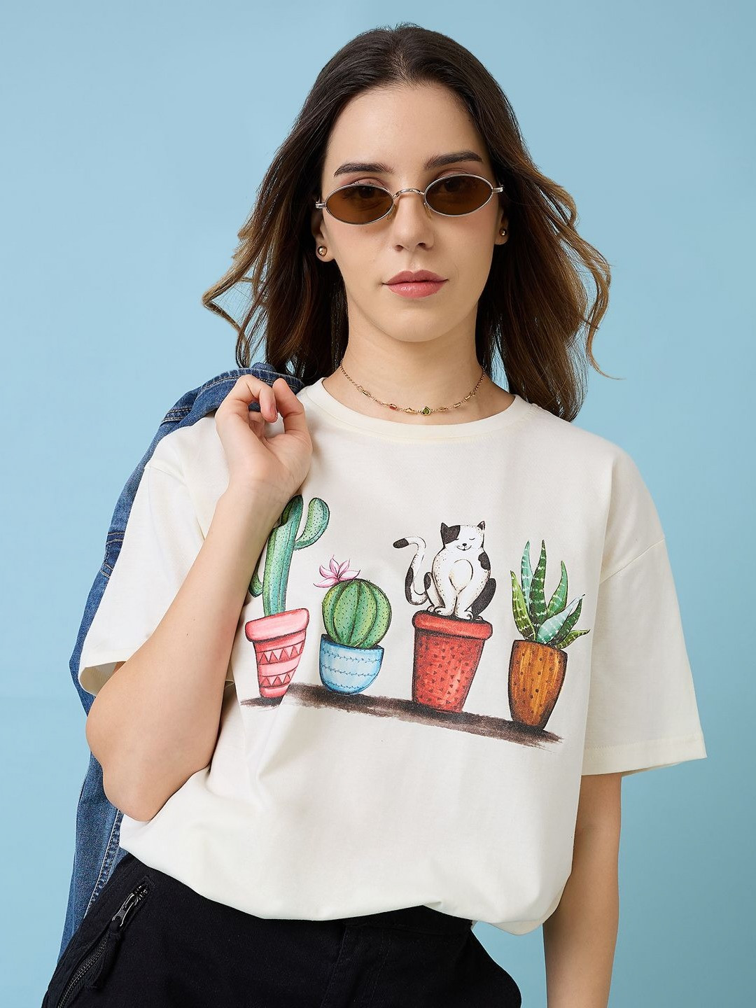 

Mast & Harbour Women Printed Raw Edge T-shirt, Off white