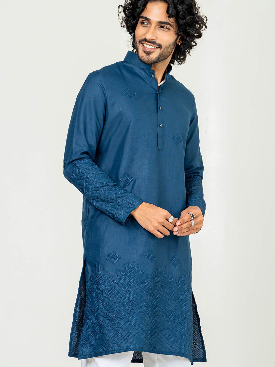 

Tistabene Woven Design Mandarin Collar Thread Work Handloom Straight Kurta, Blue