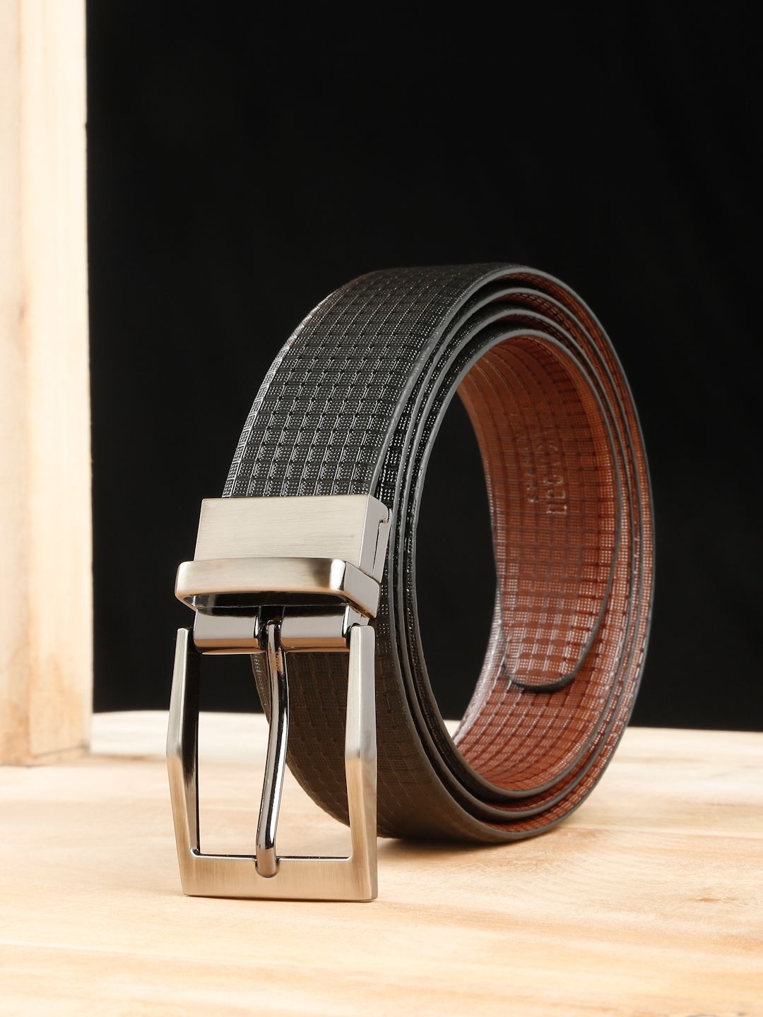 

Teakwood Leathers Men Textured Leather Reversible Formal Belt, Black