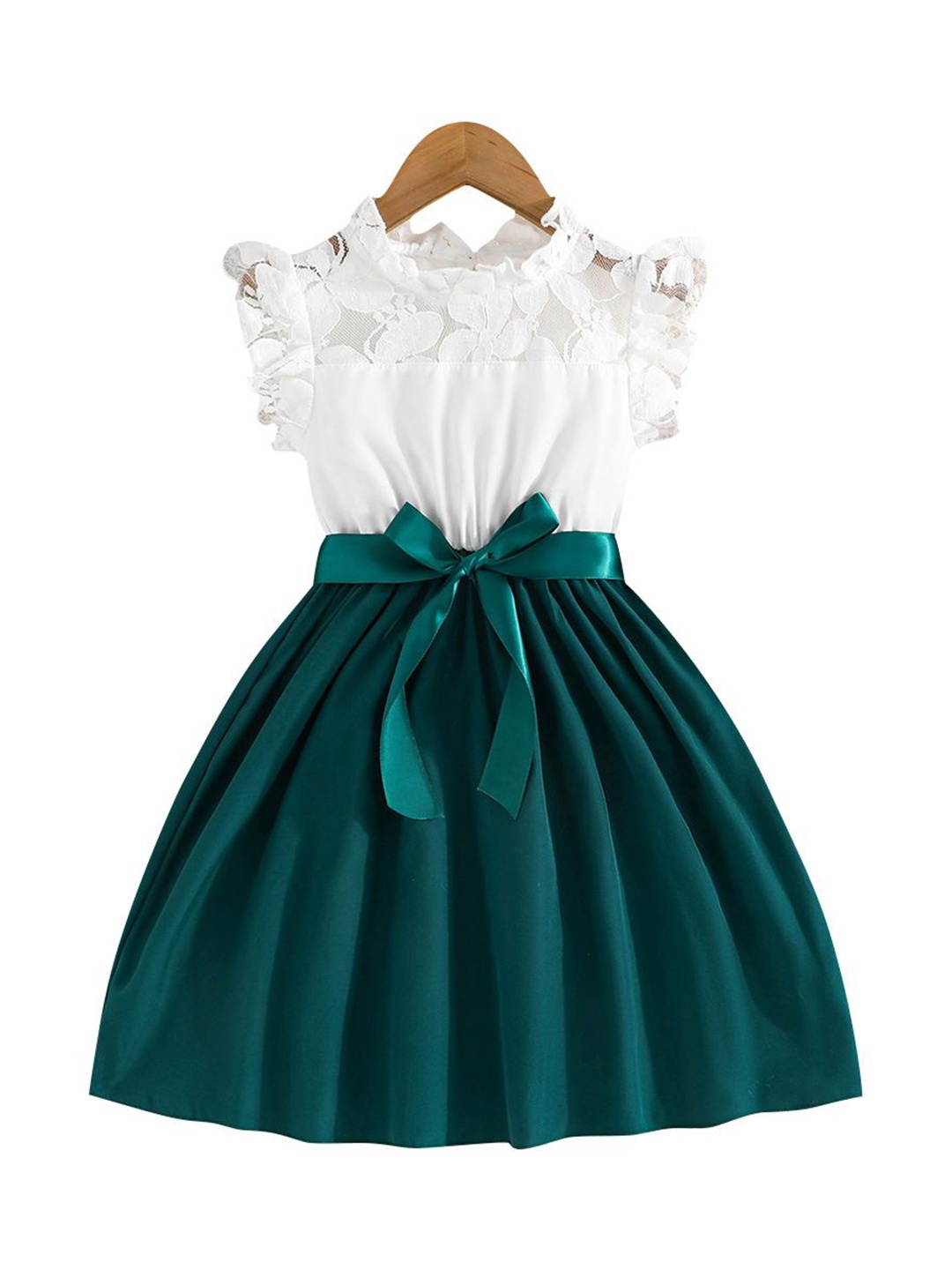 

StyleCast x Revolte Colourblocked A-Line Dress, Green