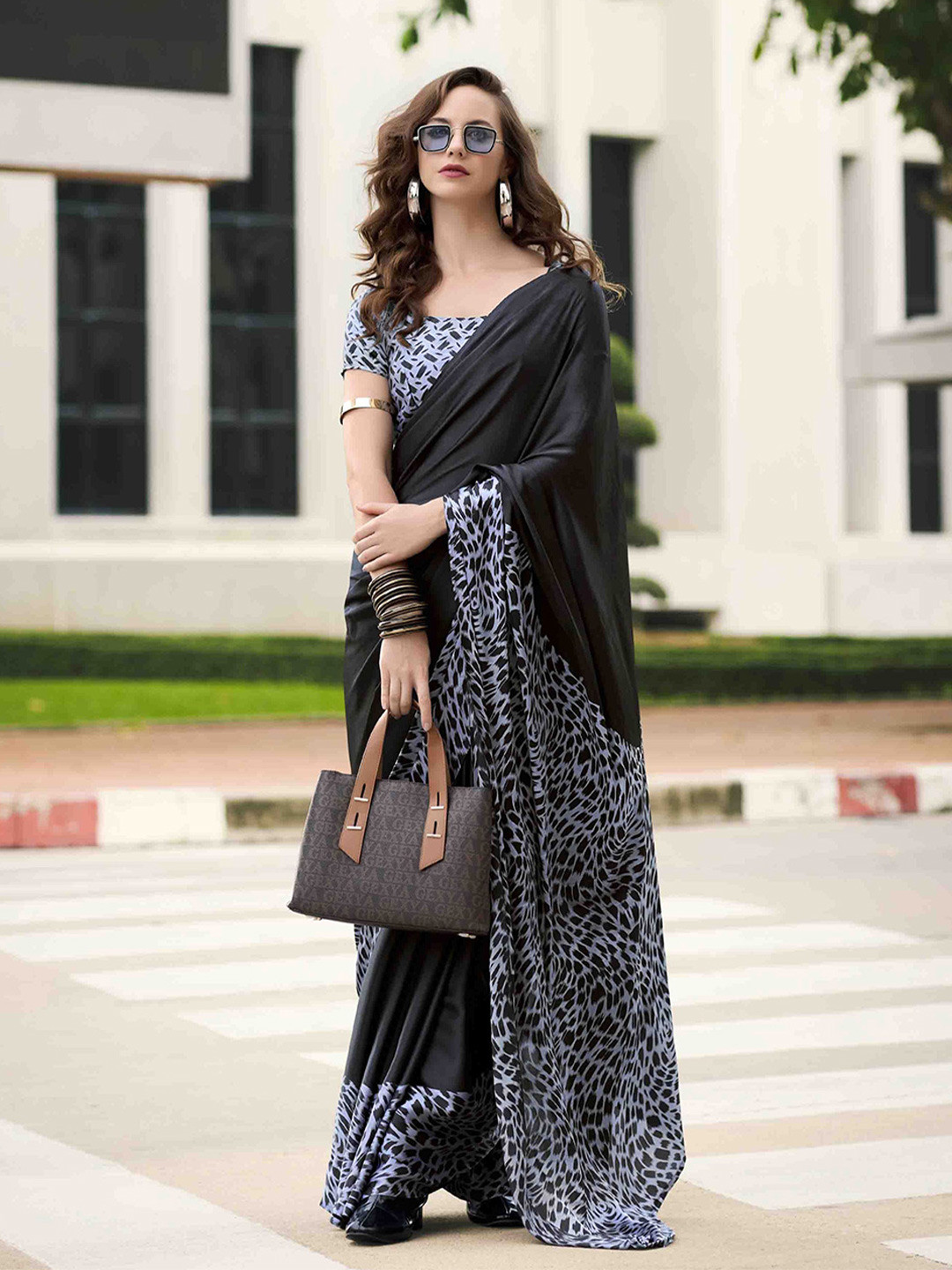 

KIMISHA Satin Saree, Black
