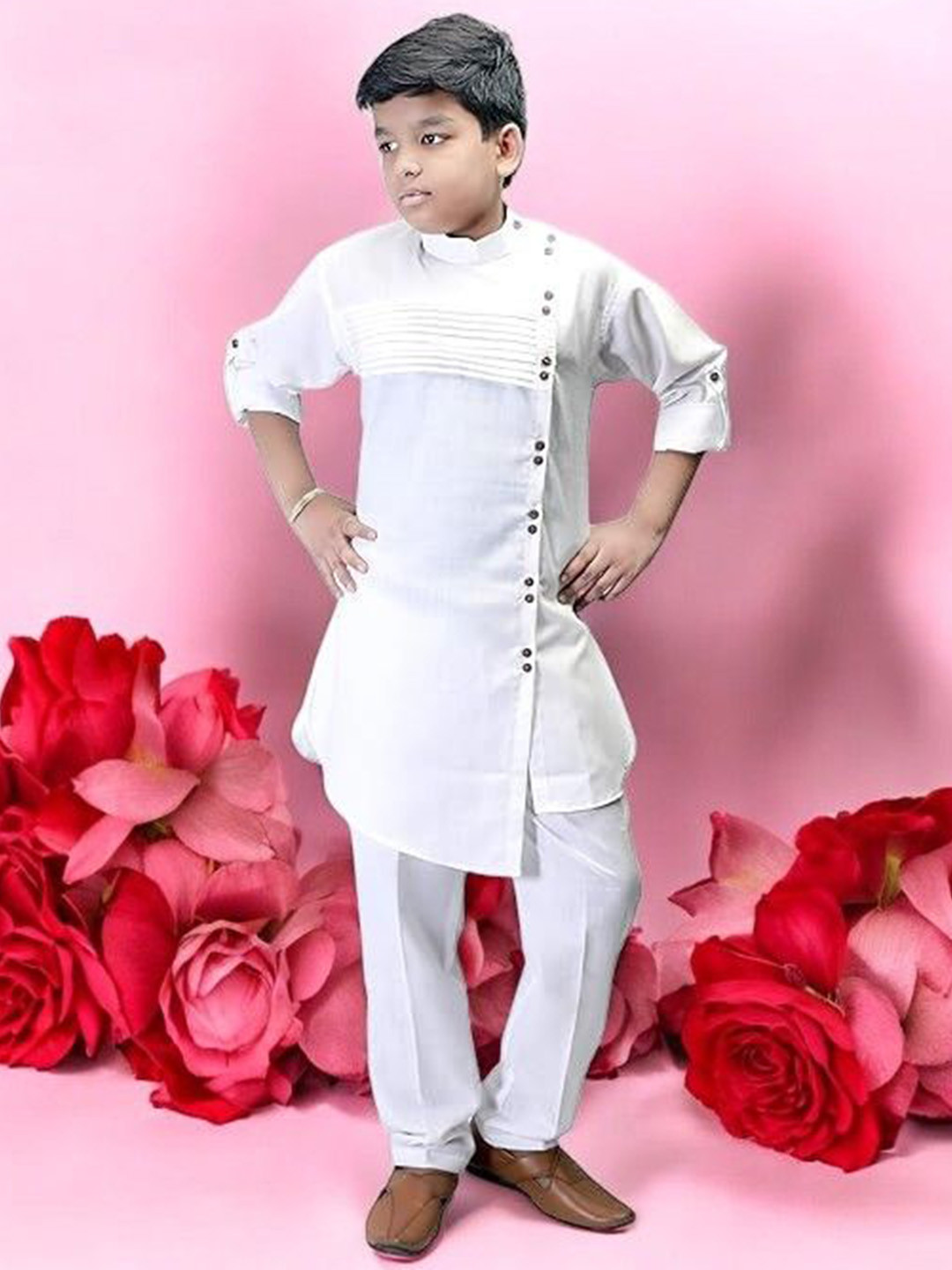 

Qtsy Boys Regular Phulkari Pure Cotton Kurta with Pyjamas, White