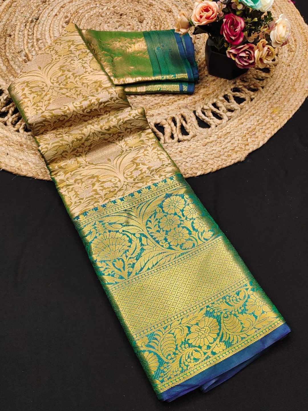 

yourwish Floral Zari Pure Silk Kanjeevaram Saree, Olive