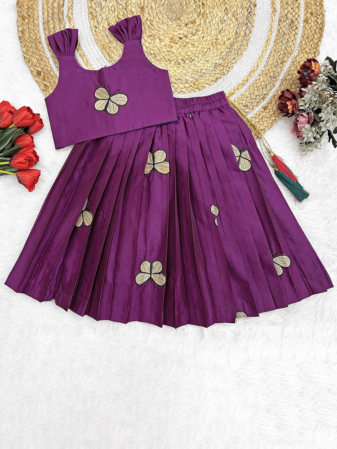 

FELIZ THE DESIGNER STUDIO Girls Embroidered Thread Work Lehenga & Blouse, Purple