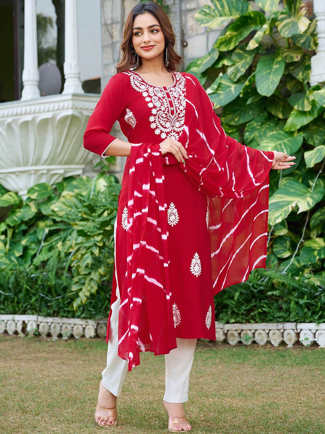 

Moda Rapido Women Floral Embroidered Regular Kurta with Trousers & With Dupatta, Red