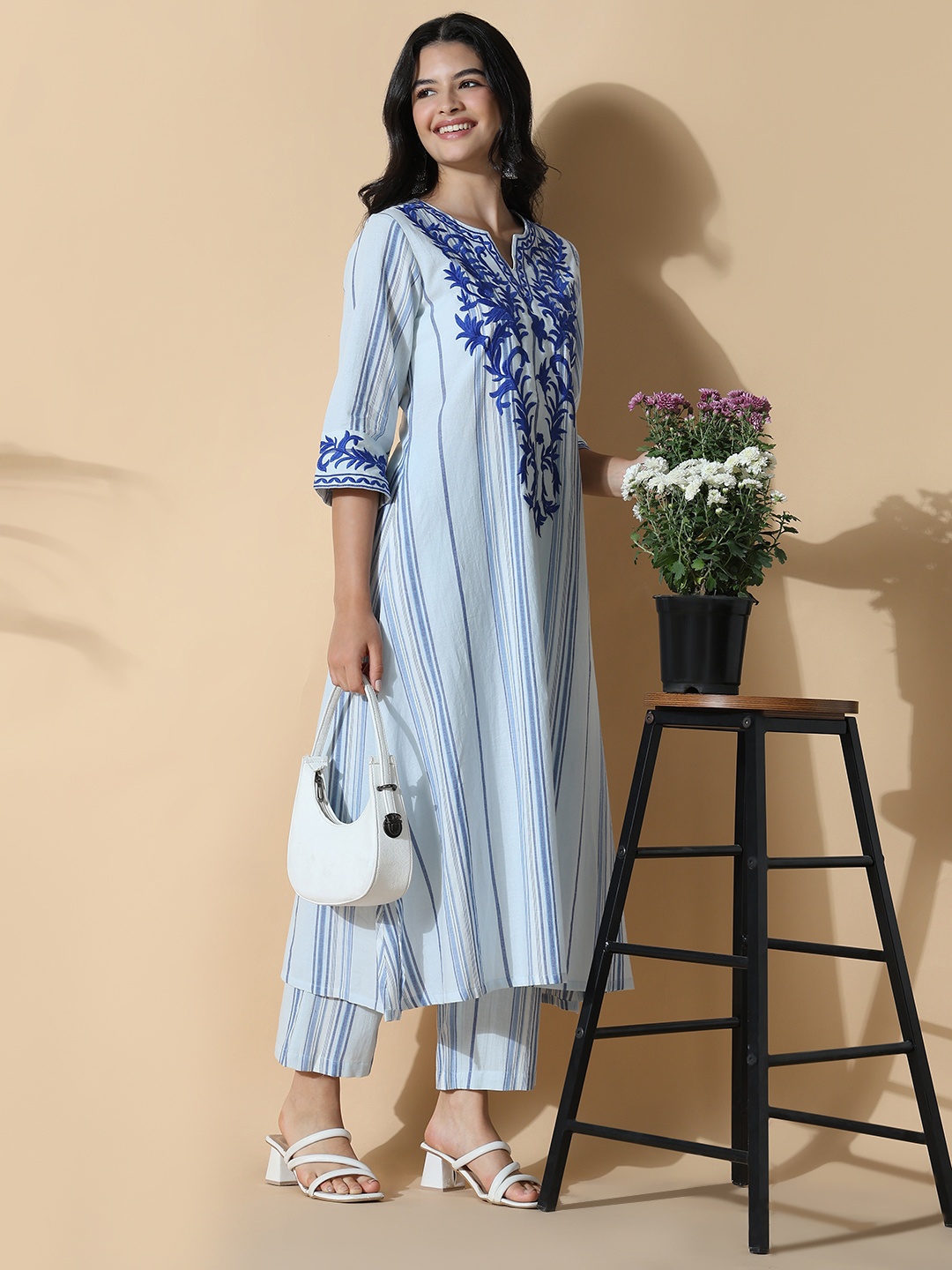 

SHOWOFF Women Striped Regular Thread Work Kurta with Trousers, Blue