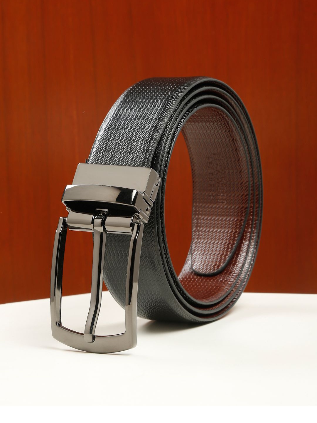 

Teakwood Leathers Men Textured Leather Reversible Formal Belt, Black