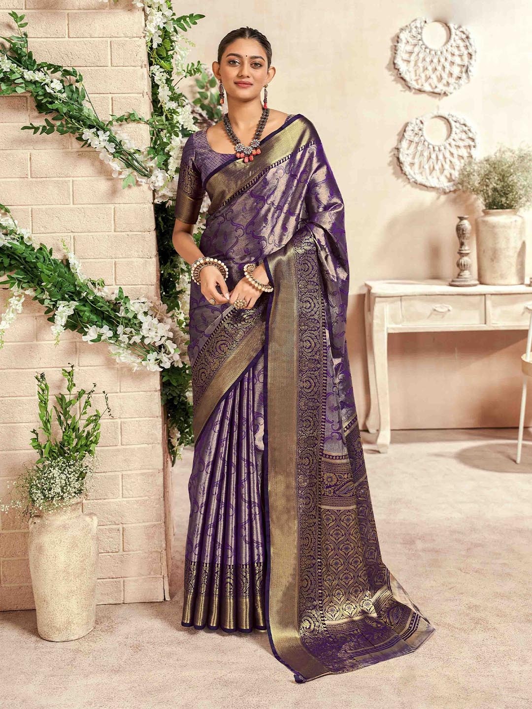 

DIVASTRI Woven Design Zari Silk Blend Dharmavaram Saree, Purple