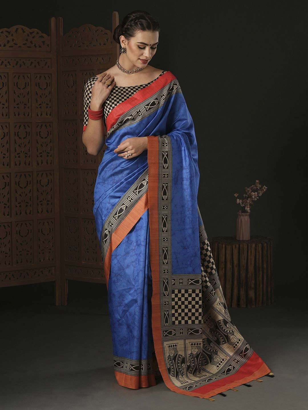 

Mitera Bagh Silk Blend Dabu Saree, Blue