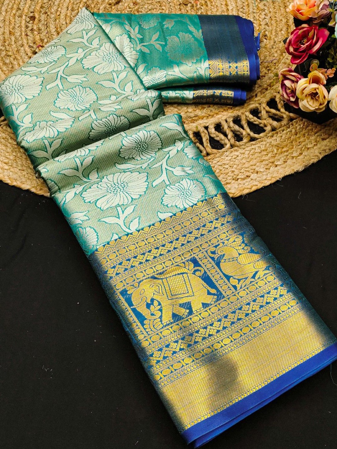 

Mitera Ethnic Motifs Zari Pure Silk Kanjeevaram Saree, Sea green