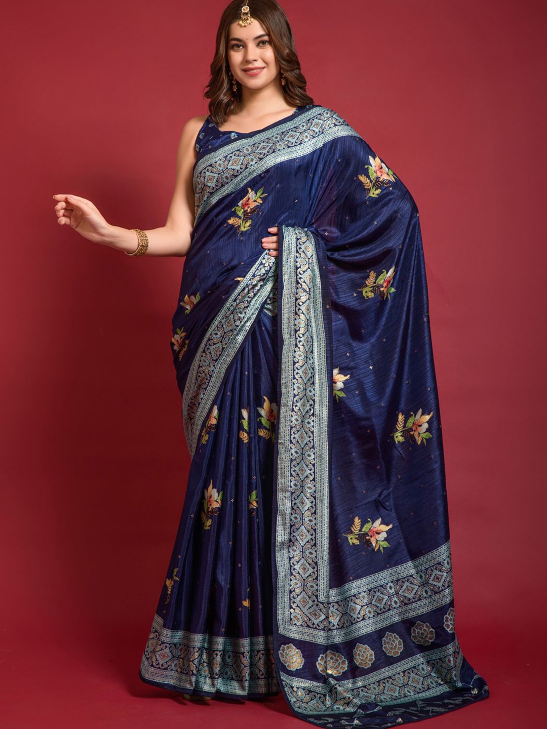 

Mitera Floral Silk Blend Bagru Saree, Navy blue