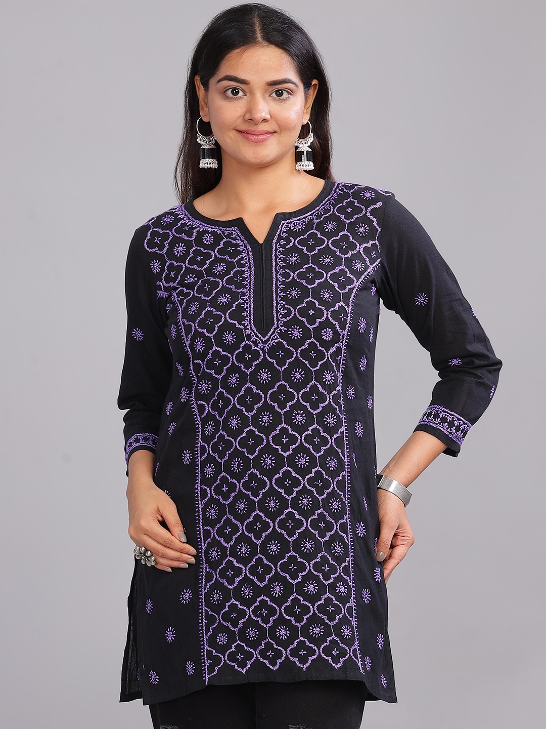 

Club Loom Women Ethnic Motifs Embroidered Chikankari Kurta, Black