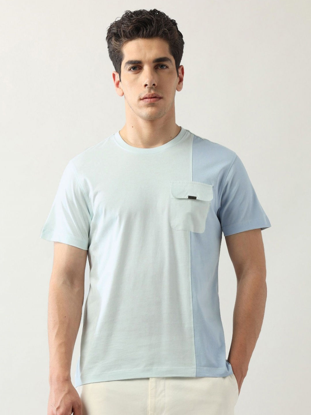 

Arrow New York Men Colourblocked T-shirt, Blue