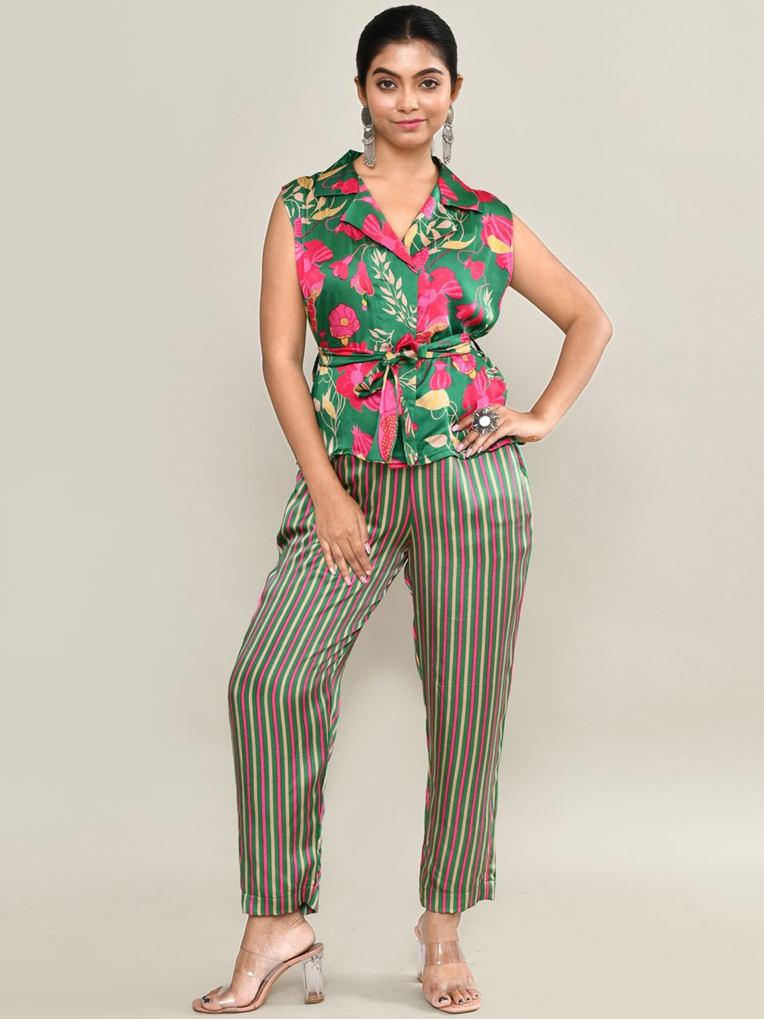 

The Maple Floral Printed Sleeveless Collared Satin Top With Trousers, Green