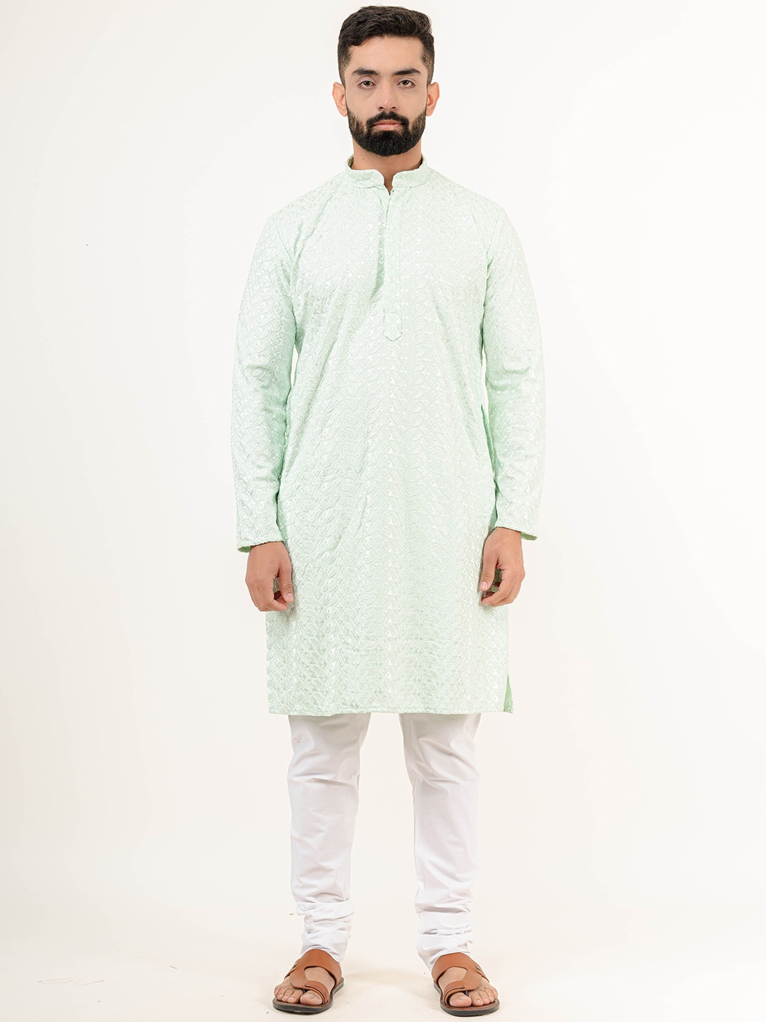 

Tistabene Floral Embroidered Thread Work Mandarin Collar Cotton Kurta, Green