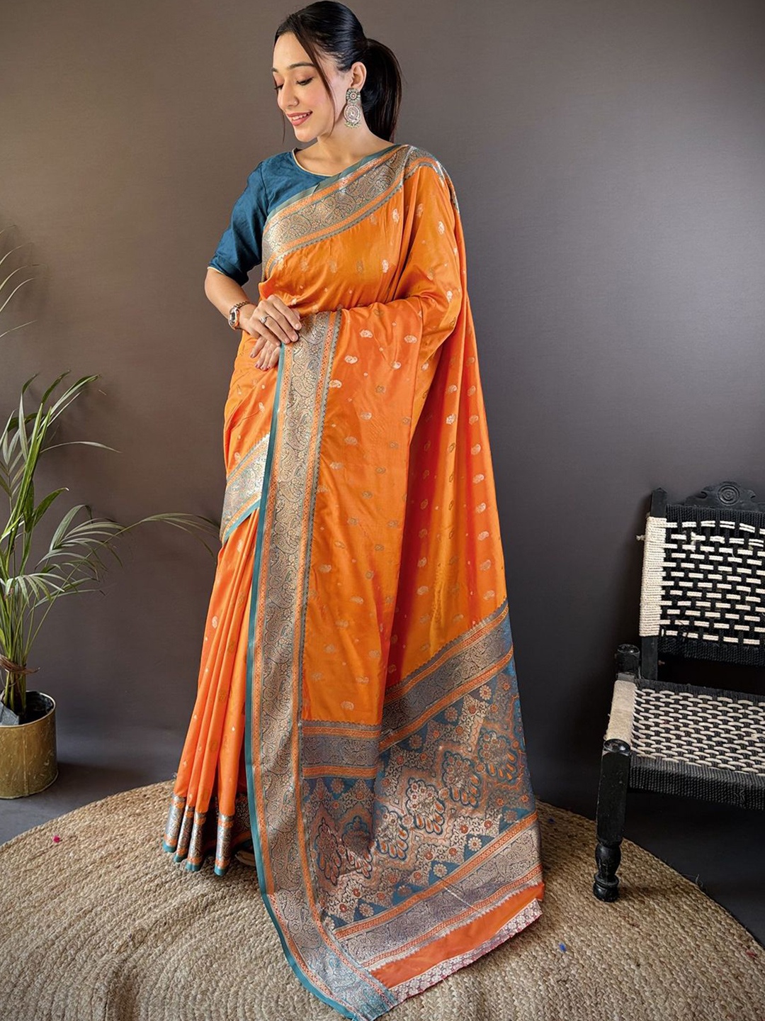 

LeeliPeeri Designer Woven Design Zari Silk Blend Banarasi Saree, Orange