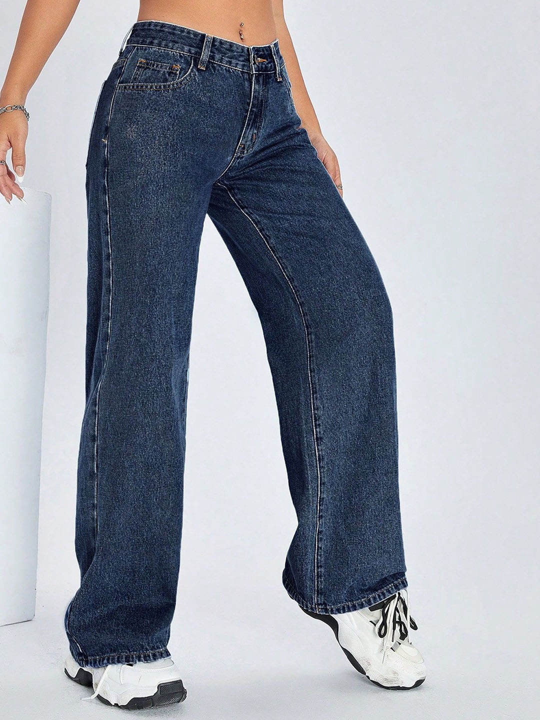 

DressBerry Women Comfort Straight Fit High-Rise Light Fade Acid Wash Stretchable Jeans, Navy blue