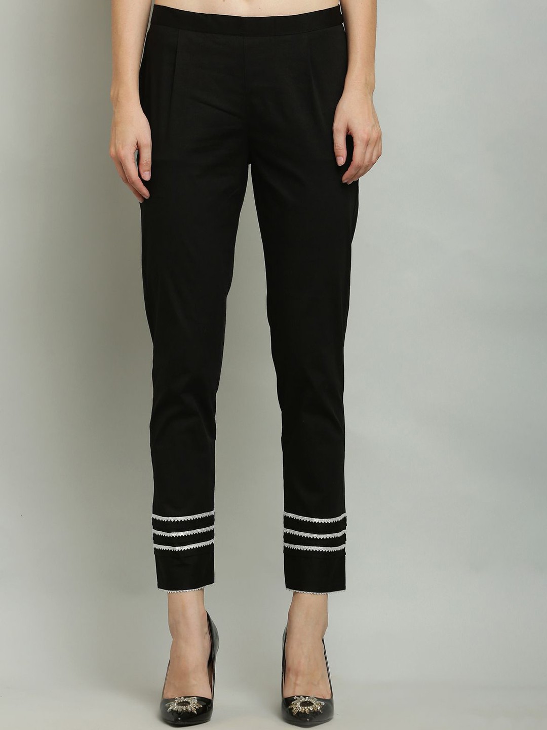 

Sellingsea Women Trousers, Black