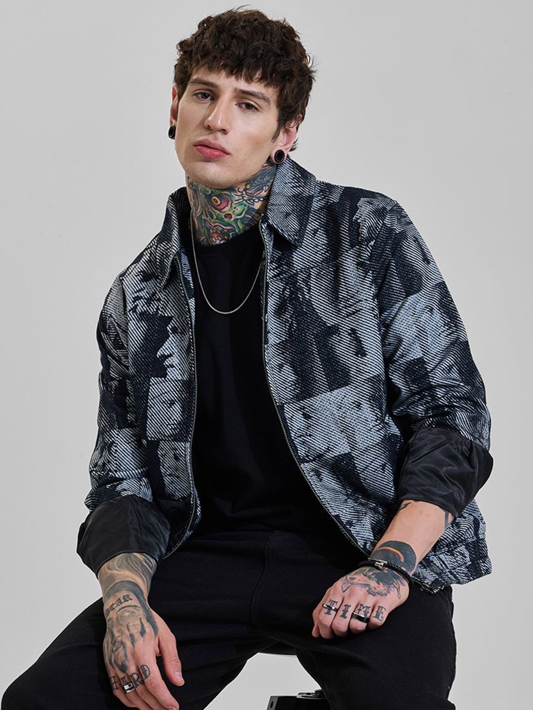 

Snitch Men Relaxed Opaque Casual Shirt, Black
