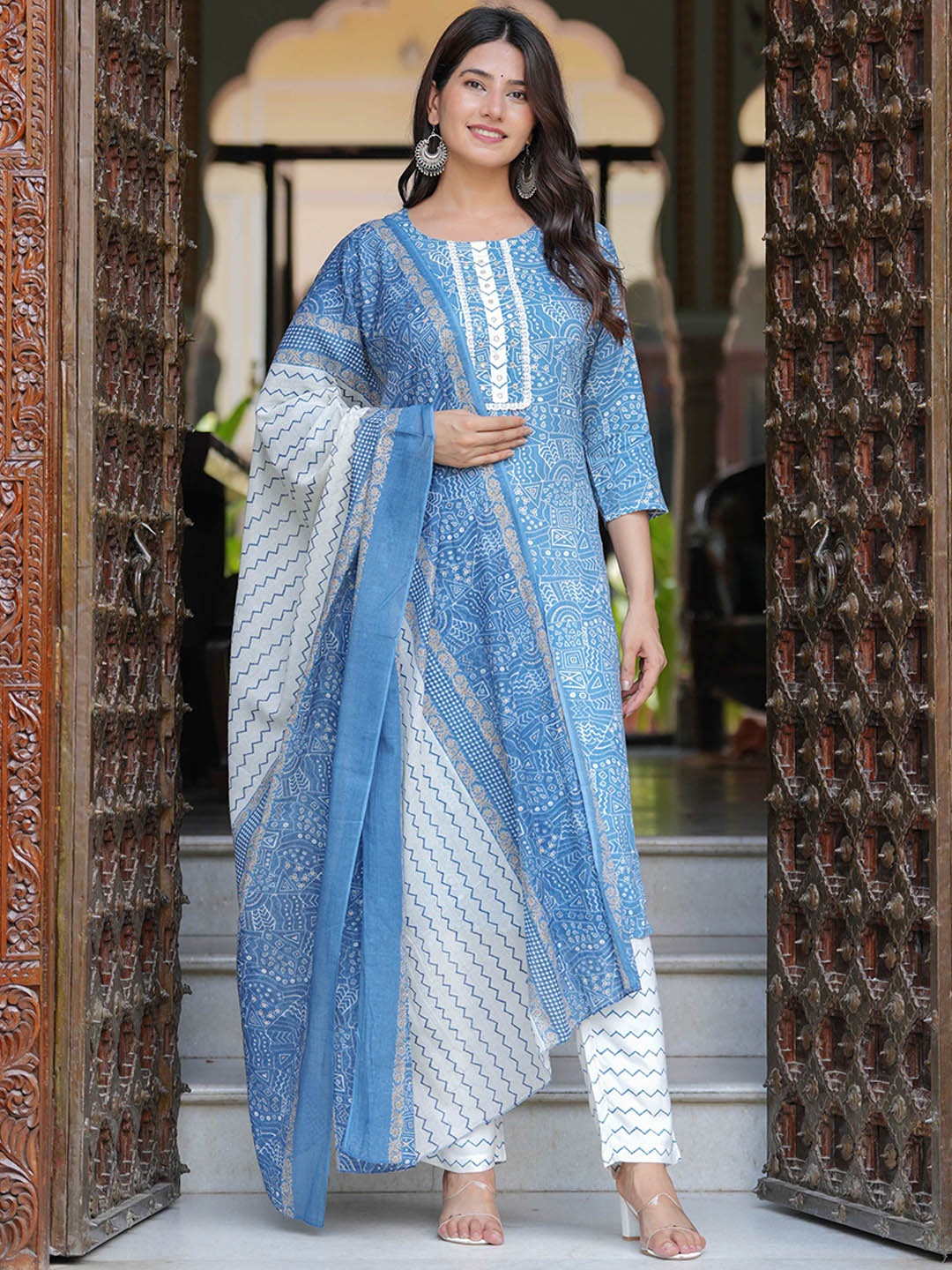 

Moda Rapido Women Ethnic Motifs Printed Regular Kantha Work Pure Cotton Kurta with Palazzos & With Dupatta, Blue