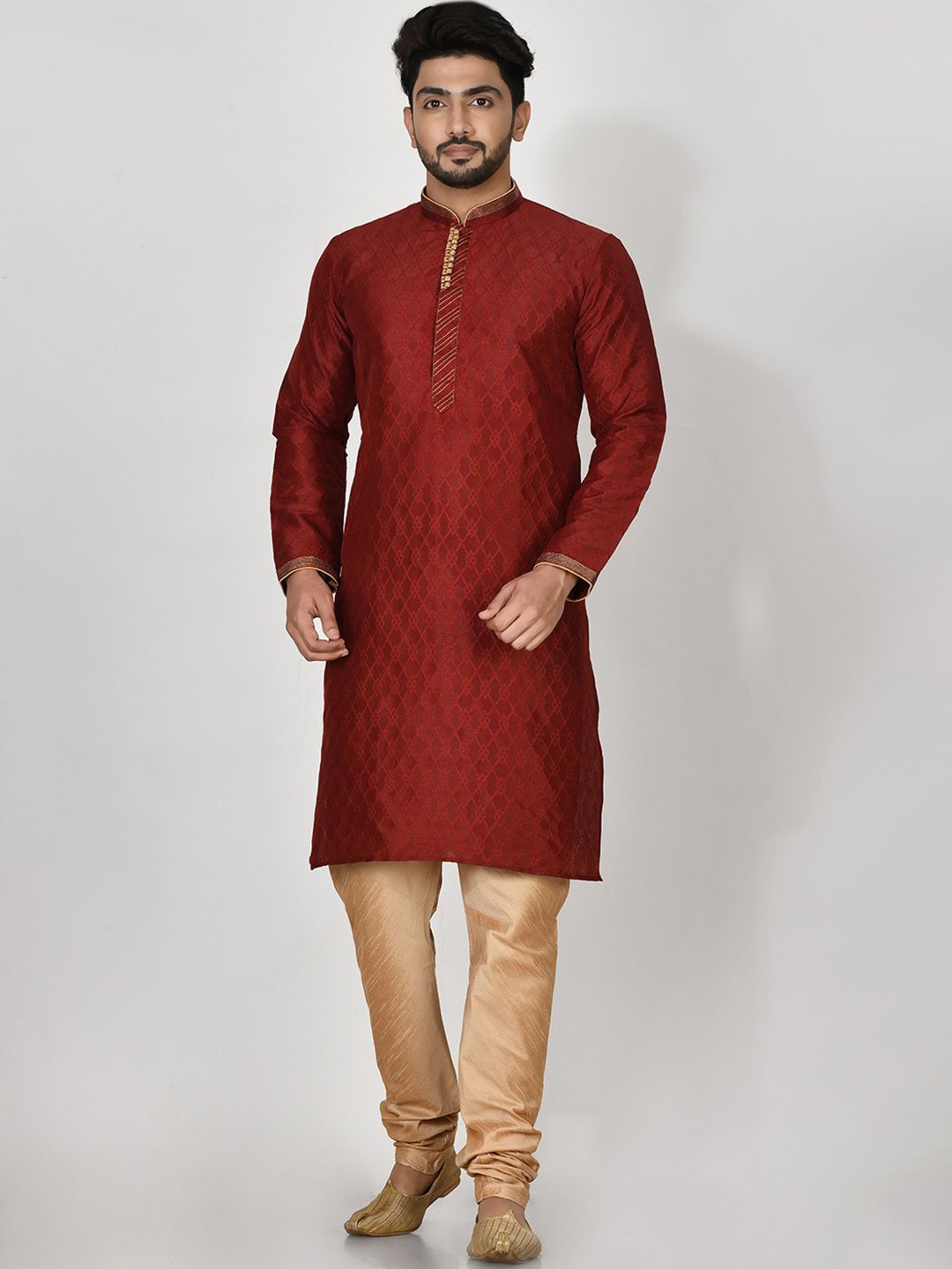 

RANAK Men Regular Kurta with Pyjamas, Maroon