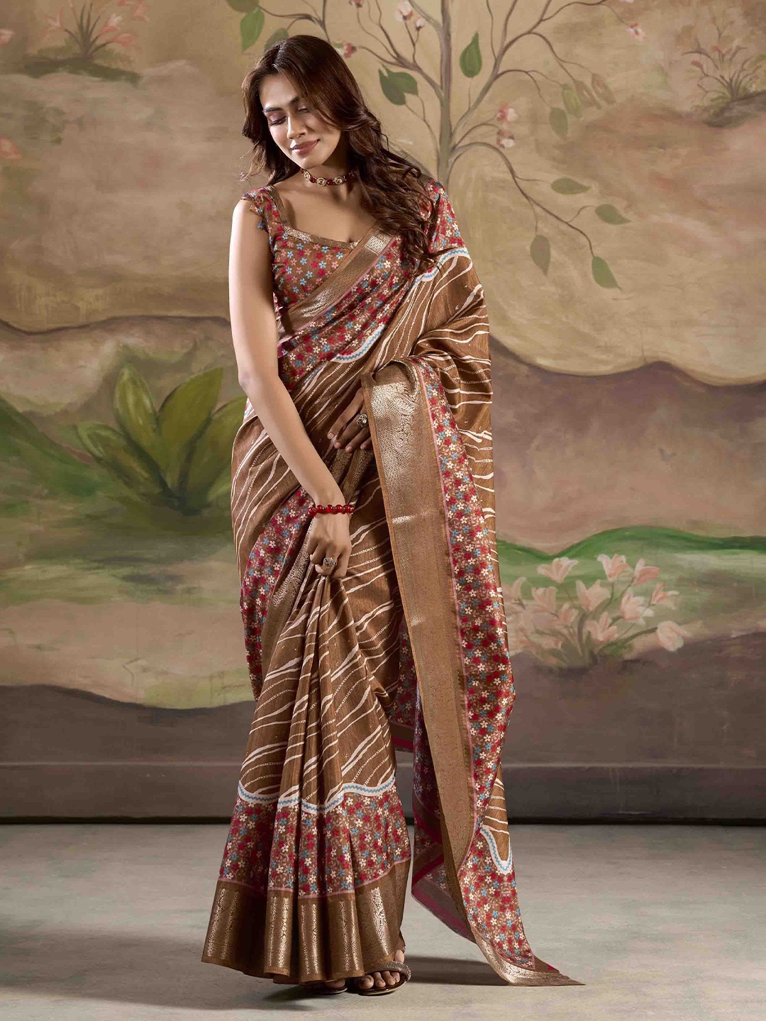 

KIMISHA Floral Zari Silk Blend Saree, Brown