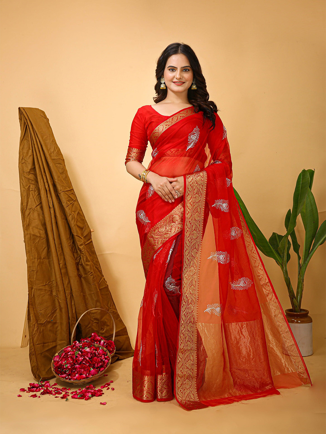 

HI FI NX Woven Design Zari Tissue Saree, Red