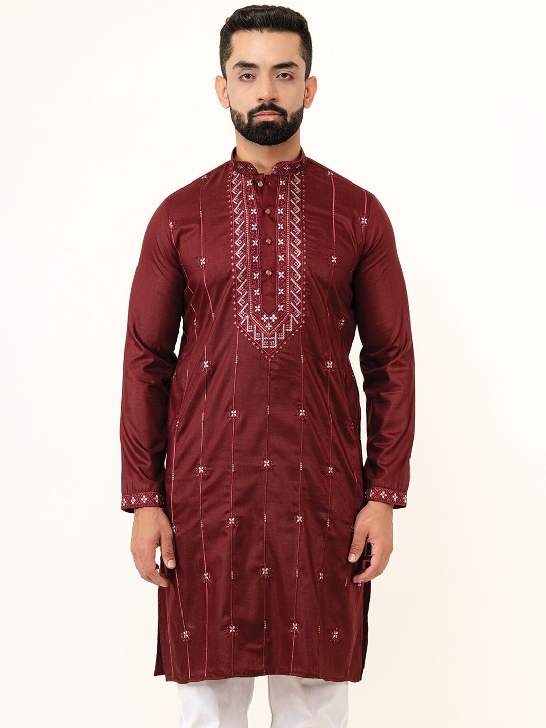 

Tistabene Ethnic Motifs Embroidered Thread Work Mandarin Collar Pure Silk Straight Kurta, Maroon