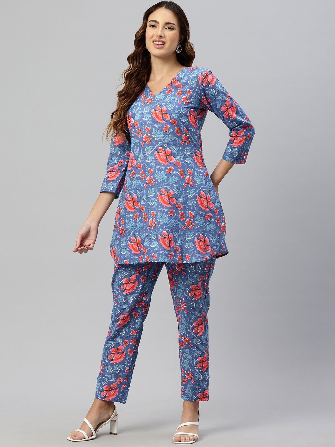 

KALINI Floral Printed V-Neck Pure Cotton Tunic With Trousers, Blue