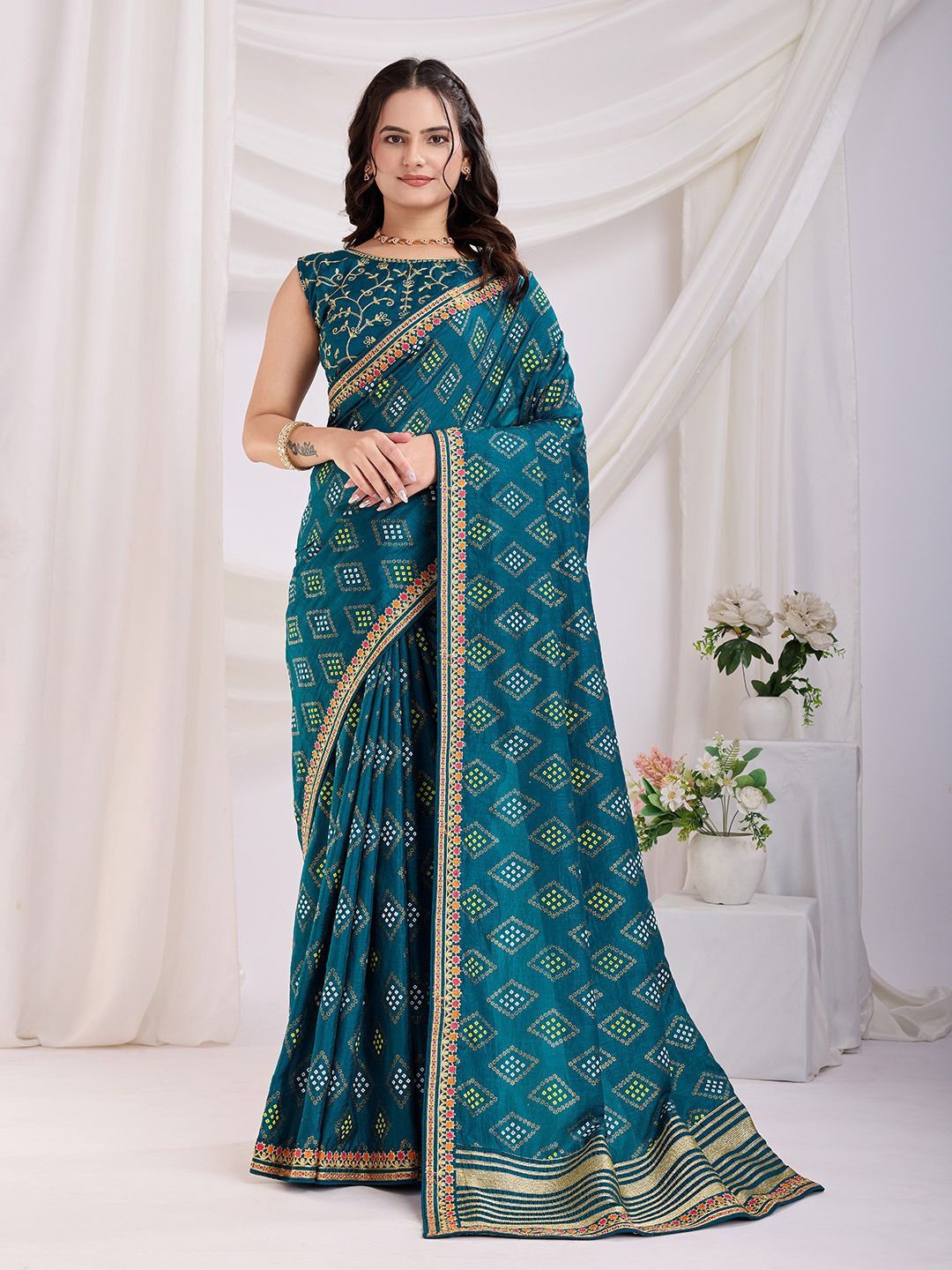 

VenderVilla Bandhani Sequinned Silk Blend Saree, Turquoise blue